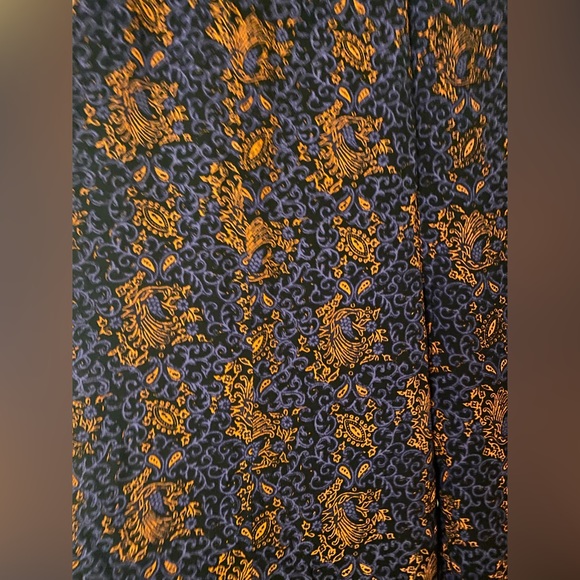 Women’s Anthropologie Flowy Pants - Picture 3 of 4